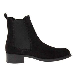 La Canadienne Women’s Sara Bootie – Size 6.5M Black Suede